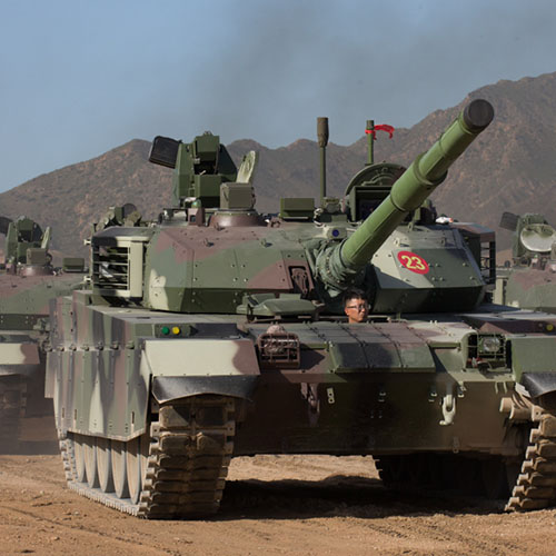 八發(fā)八中！兵器工業(yè)集團(tuán)多款“裝甲與反裝甲”武器首次公開實(shí)彈射擊